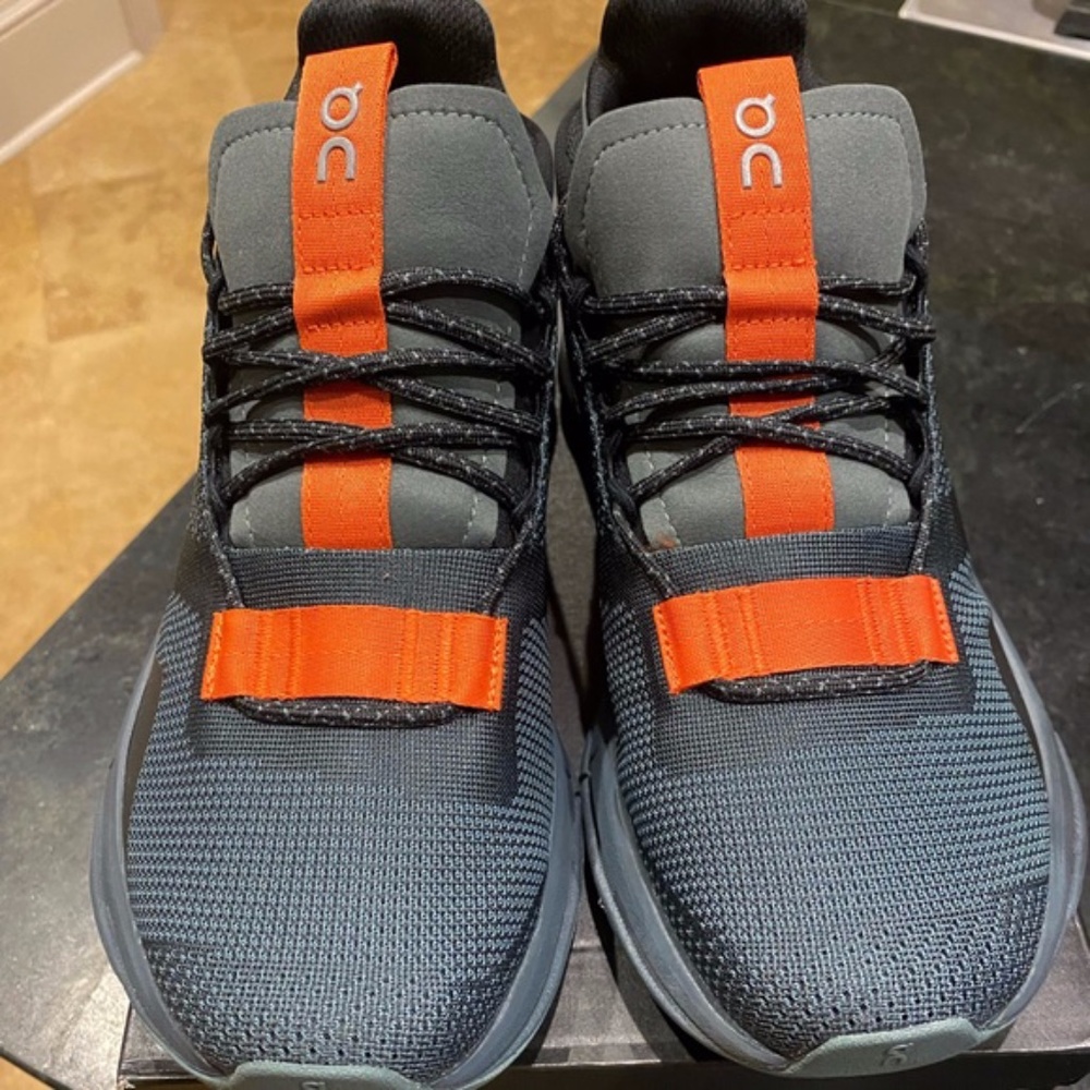 On Cloud Cloudnova Women's 8.5 Dark Green & Orange